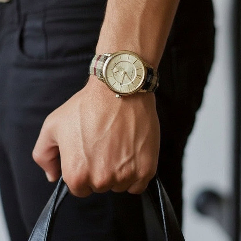 Burberry 40mm Men's Classic Horseferry Check Gold